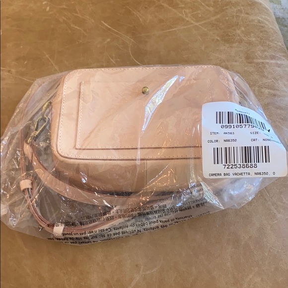 The Transport Camera Bag: Vachetta Leather AK563 - Picture 4 of 6